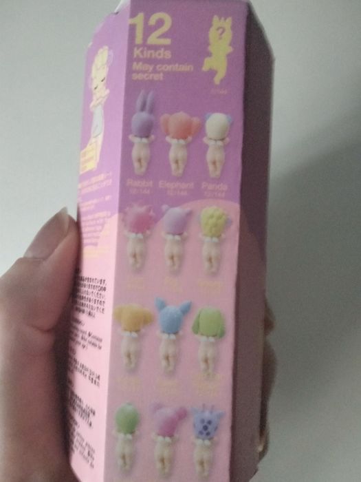 Figurka Sonny Angel do telefonu