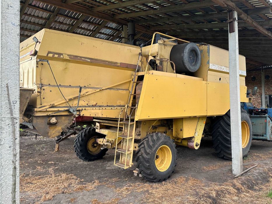 Комбайн New Holland TX36 hydro 6 ; не Claas John Deere