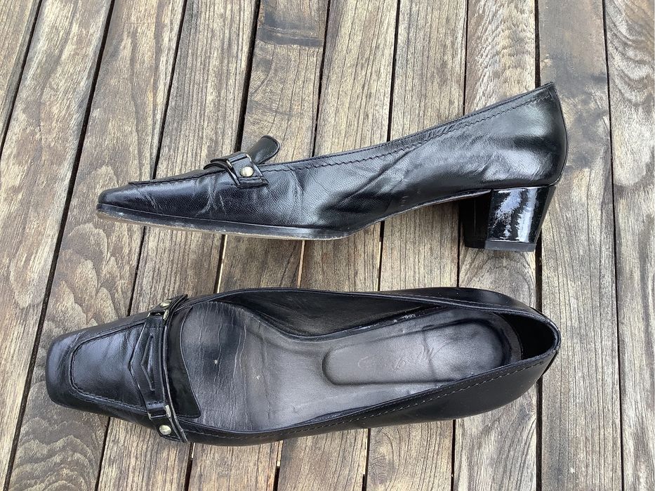 Sapatos de senhora pretos