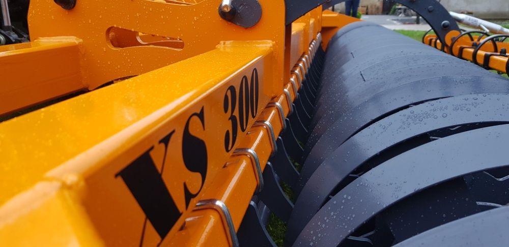 FRONT Agregat Uprawowy przedni TUZ 3m ROLY XS cambella kuhn dalbo