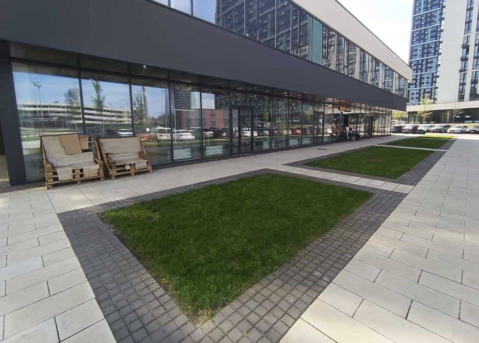 ЖК Диброва Парк. Фасадное помещение "Open Space" 51 м2