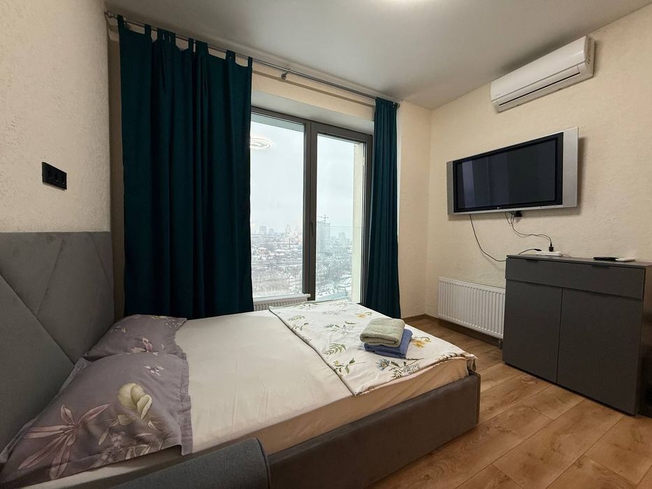 Квартира подобово, погодинно на набережній Тепла дуже