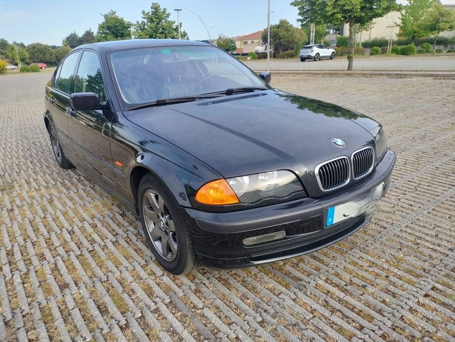 BMW  320d  (E46)