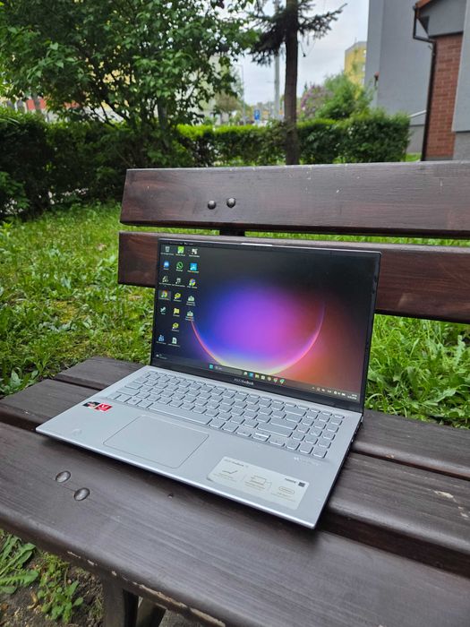 Asus X512D – Ryzen 5, 12GB/512GB SSD – bateria 5h – 899 zł