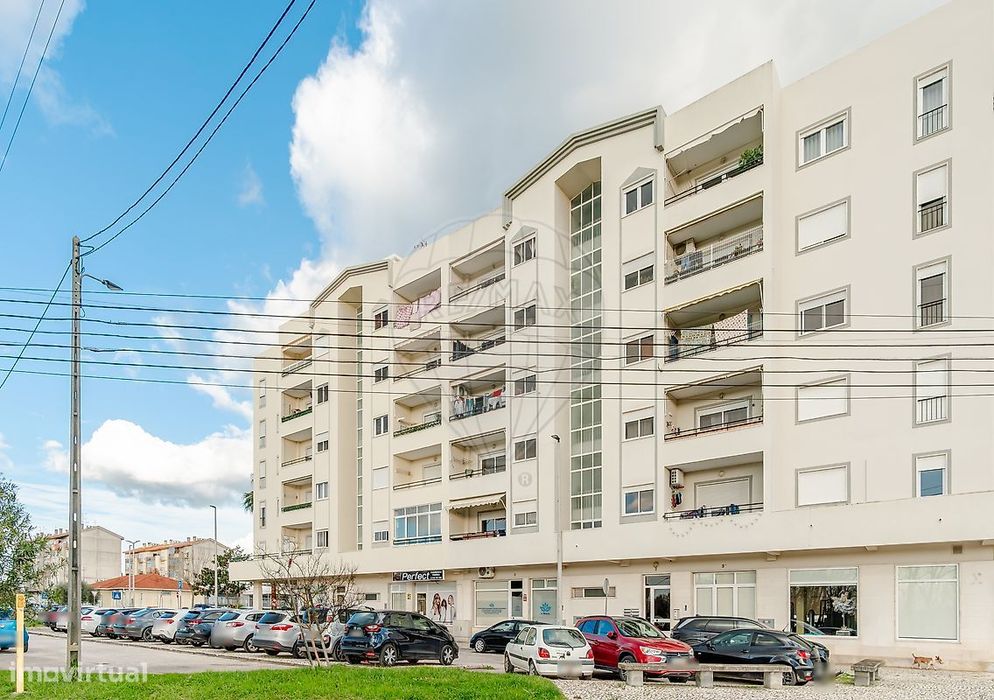 Apartamento T3 para venda — Palhais E Coina, Setúbal