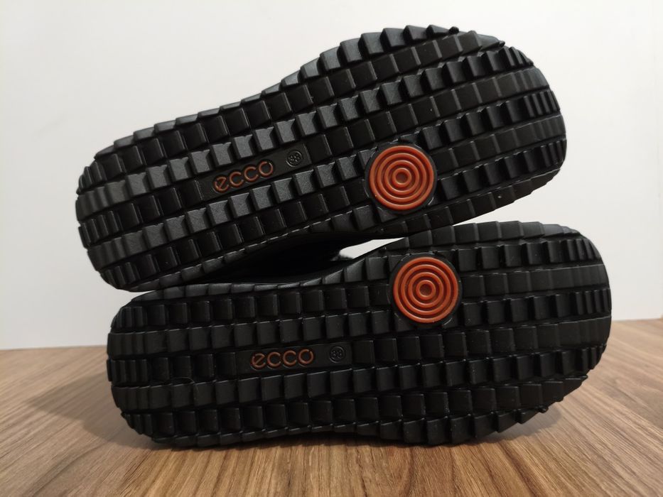 Śniegowce ECCO Hydromax skórzane wysokie damskie ocieplane r. 38 25cm