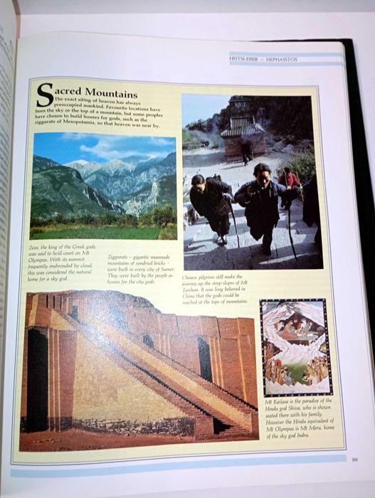 The Illustrated Encyclopedia of Myths & Legends (em Inglês)