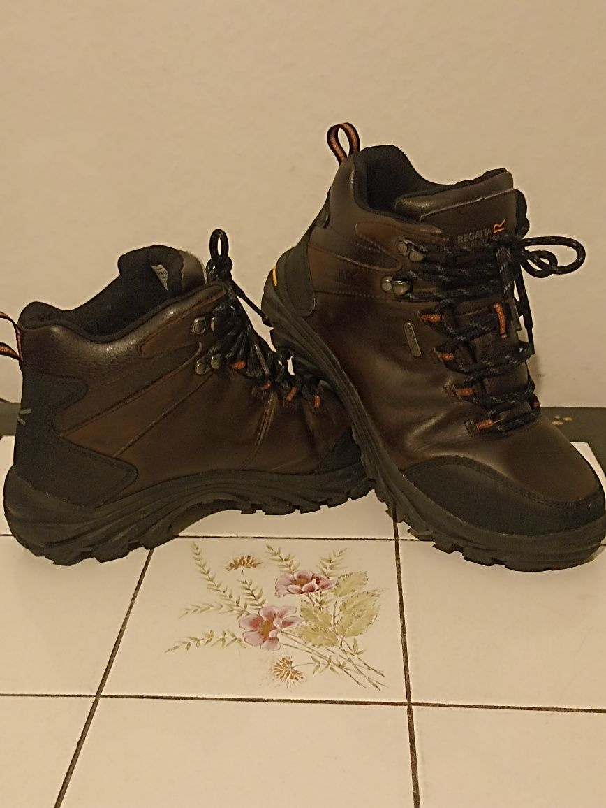 Regatta clearance burrell leather