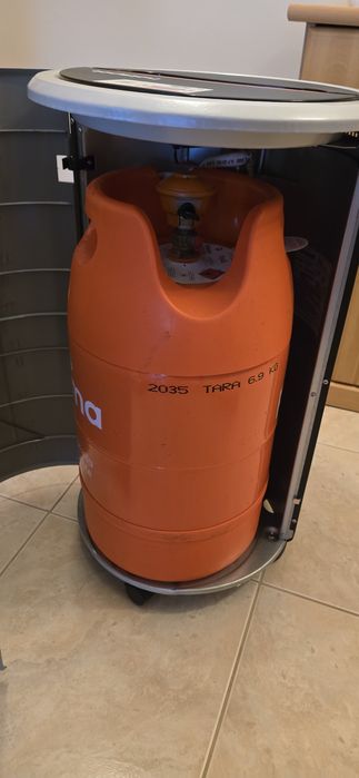Aquecedor a gás da GALP com botija cheia, super novo, só com 6 meses de adquirido.