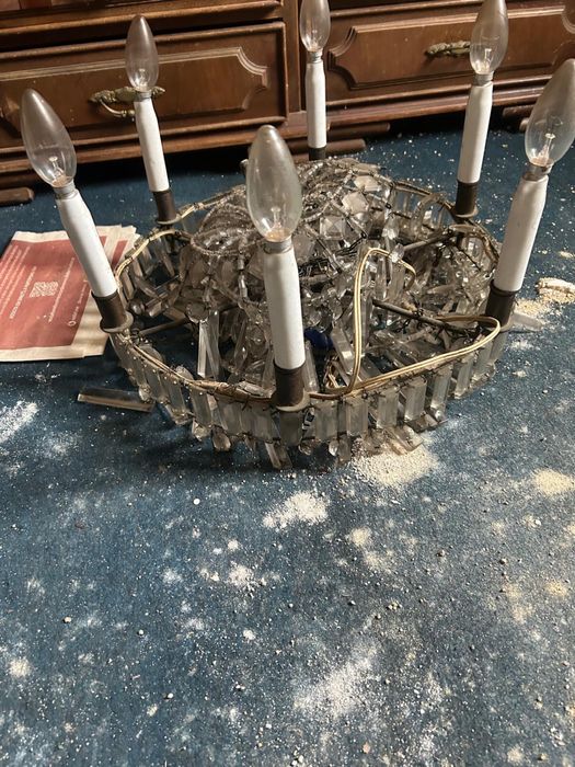 Móveis antigos para recuperar