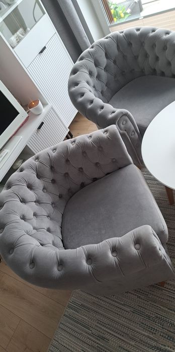 Piękny fotel szary 2 szt. (stan idealny)