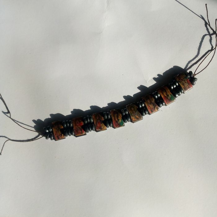 Браслет с ликами святых на руку