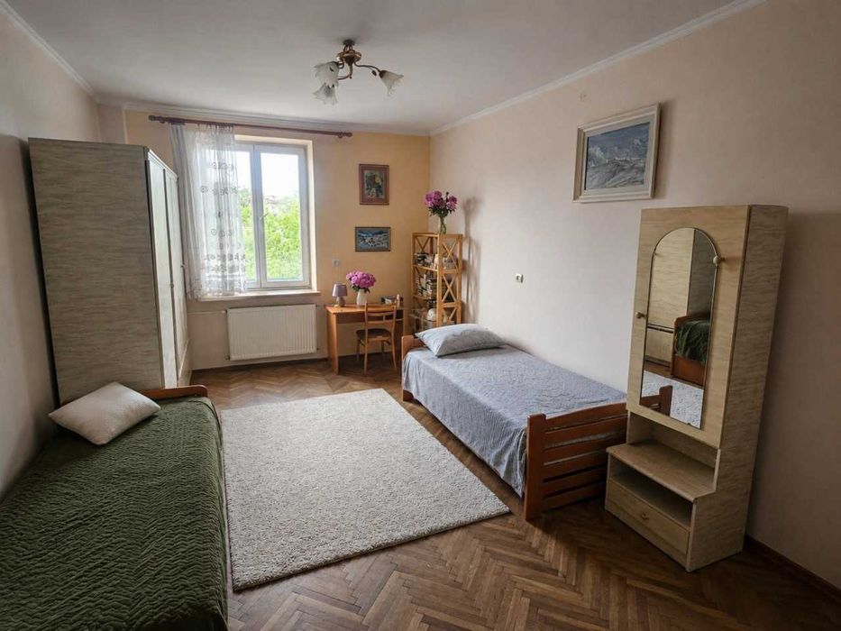 Продаж квартири на вул. Зарицьких