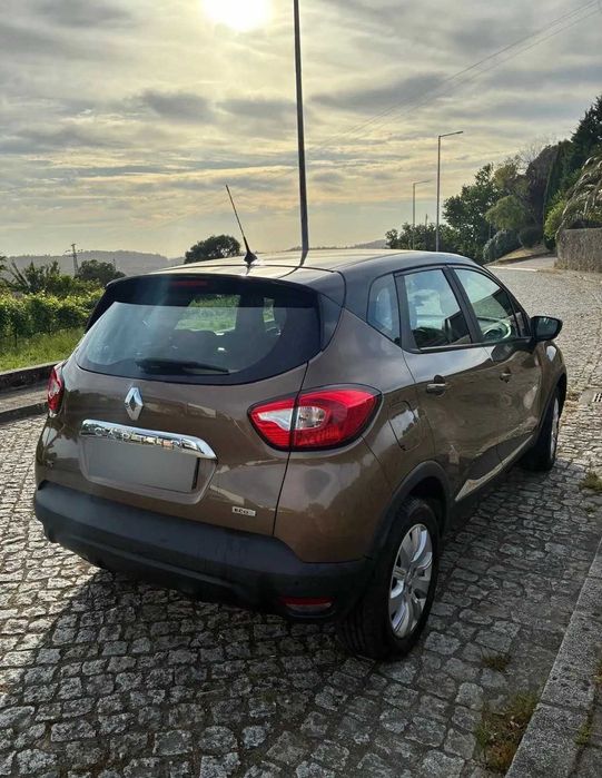Renault Captur — fotografia 8
