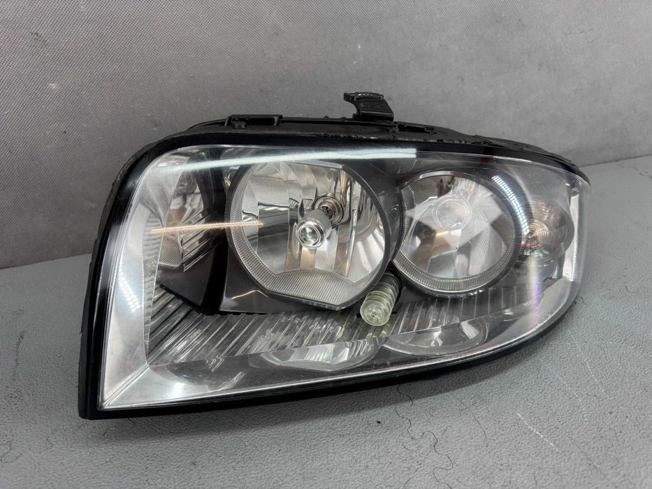 Audi A2 Lampa Przód Przednia Lewa Oryginalna Valeo EUROPA