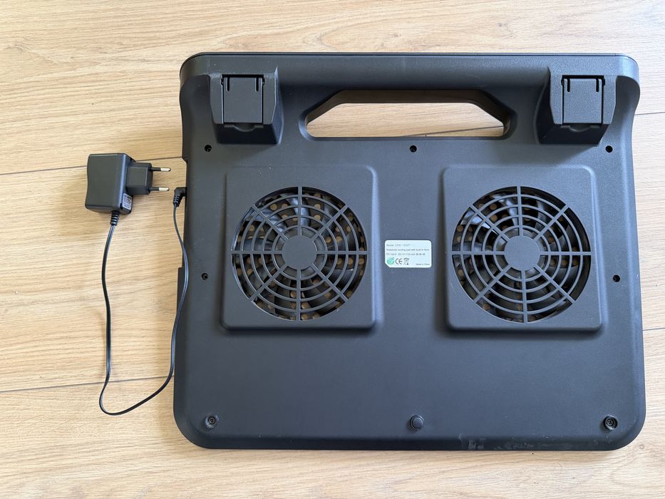 Охолоджуюча підставка для ноутбука Chieftec CPD-1220T