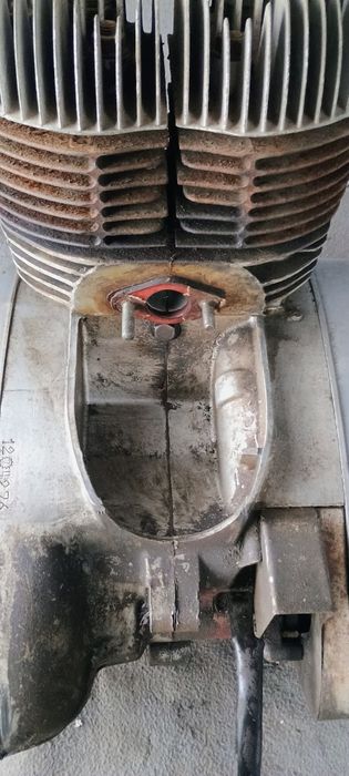 Silnik Jawa 350 Kyvacka Panelka