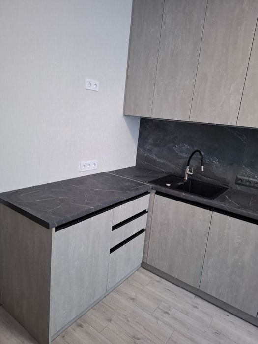 Нова квартира на браїлках жк Пелюстковий