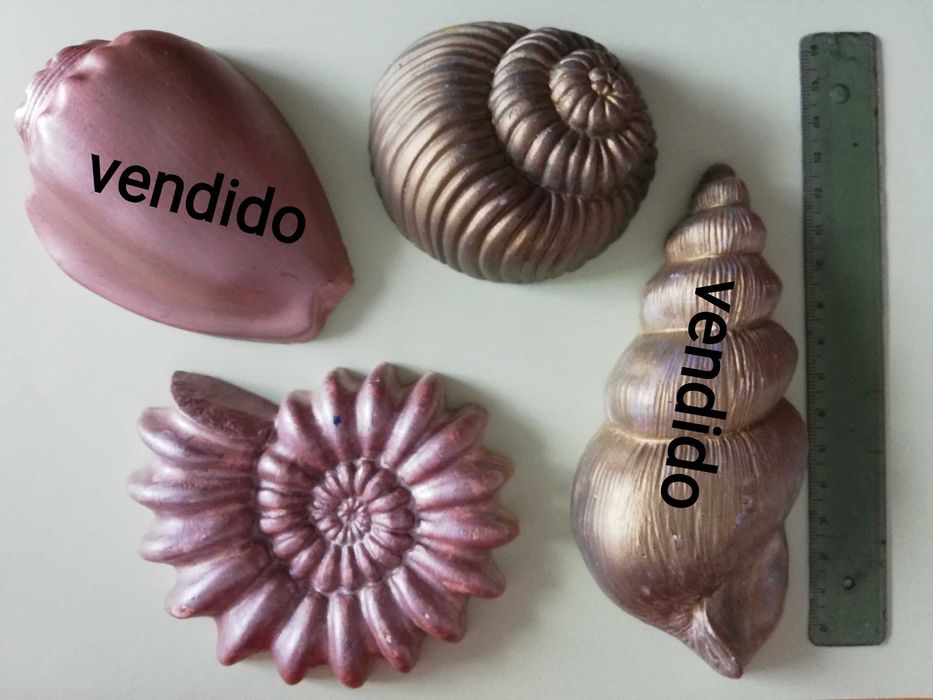 Peças artesanais-gesso pintado à mão