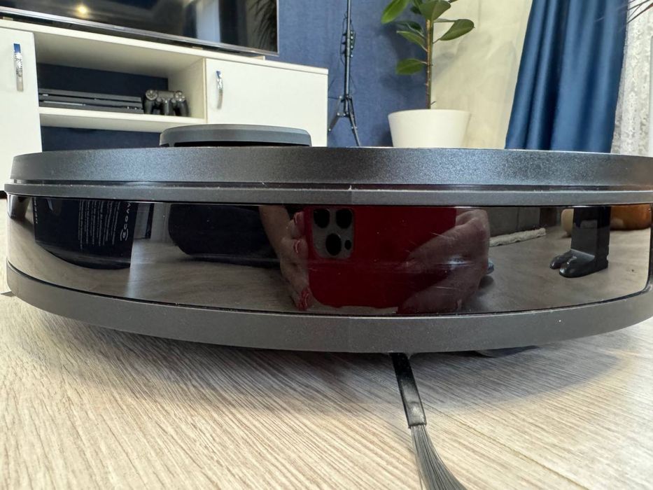 Робот-пылесос Ecovacs Deebot OZMO 950