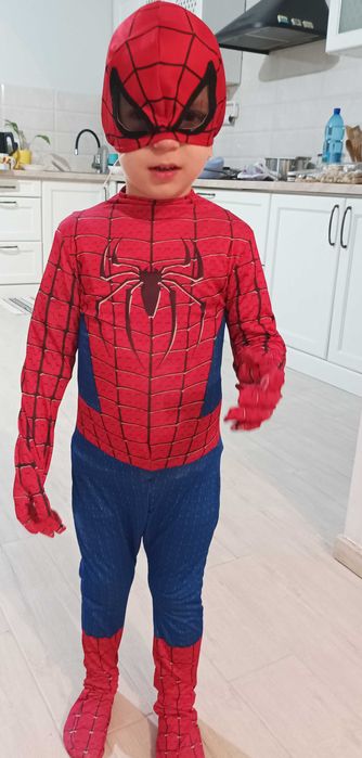 Костюм поліцейського, спайдермена, плаття Ельзи, Гонщика, Халка