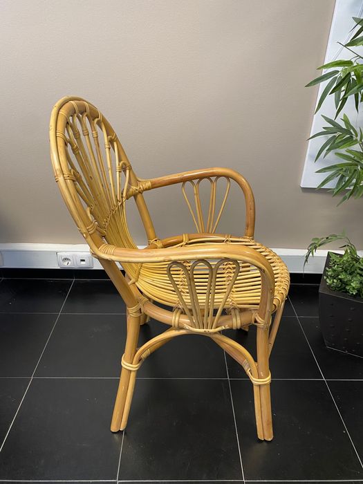 Cadeira vintage em bambu e rotim com braços