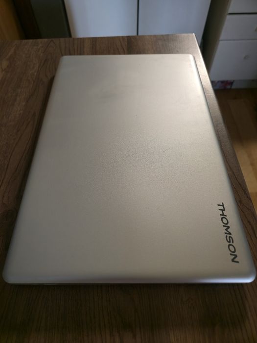 Laptop Thomson 8gb ram 250gb dysk