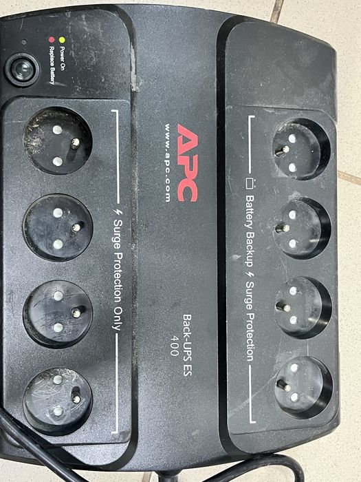Zasilacz awaryjny APC back-UPS 400 - uszkodzony
