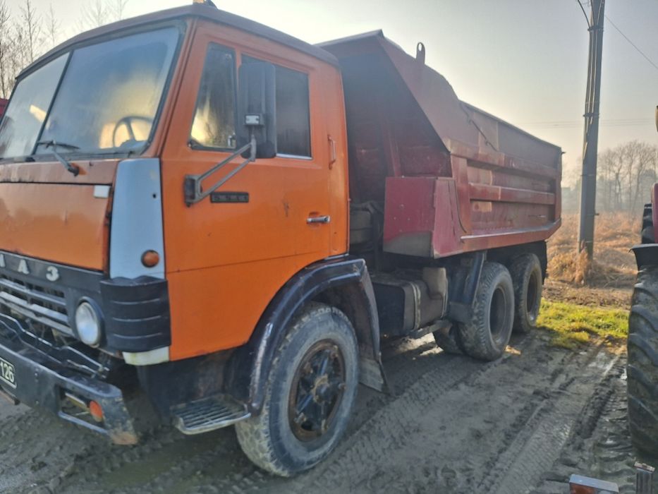 Kamaz wywrotka ciężarowe/ rozsiewacz RCW3 łańcuchowy
