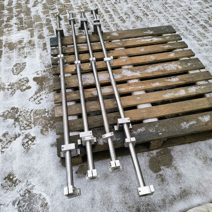 Zestaw 4 prowadnic szyn liniowych