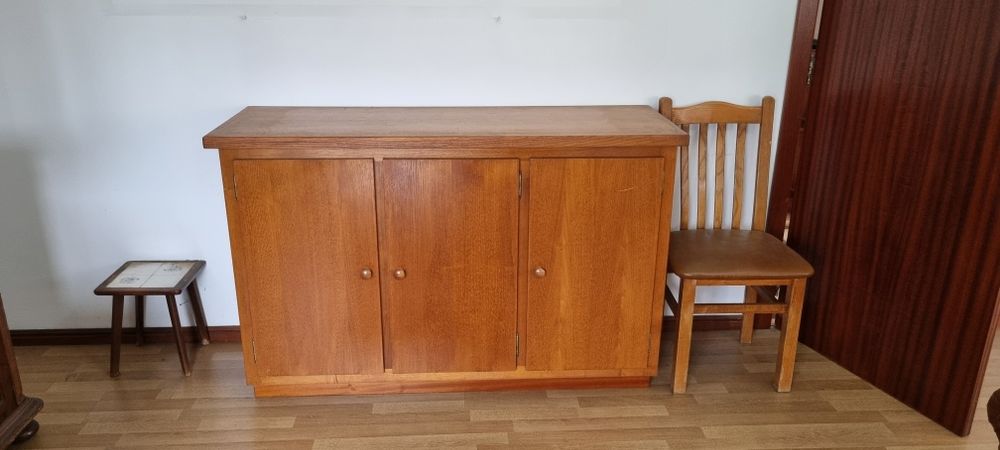 Movel de TV para Sala - Madeira Maciça