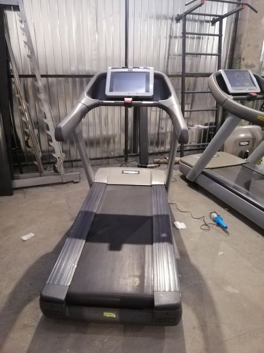 Беговая дорожка Technogym Run 700 TV