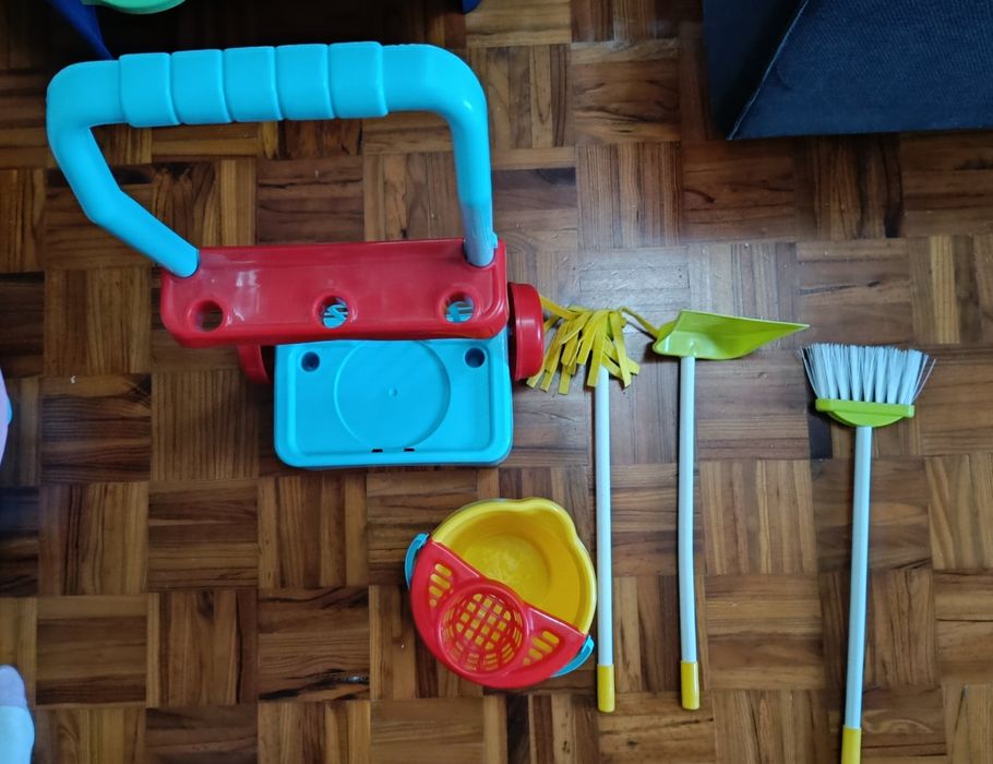 Carrinho limpeza criança
