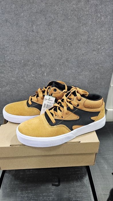 Взуття DC , 36 розмір , 23.5 устілка , нове , оригінал