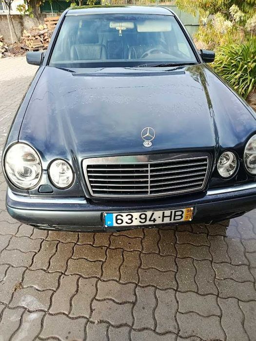 Vendo Mercedes E250 W210
