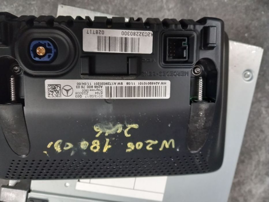 Radio Mercedes W205 ref A246 900 89 08