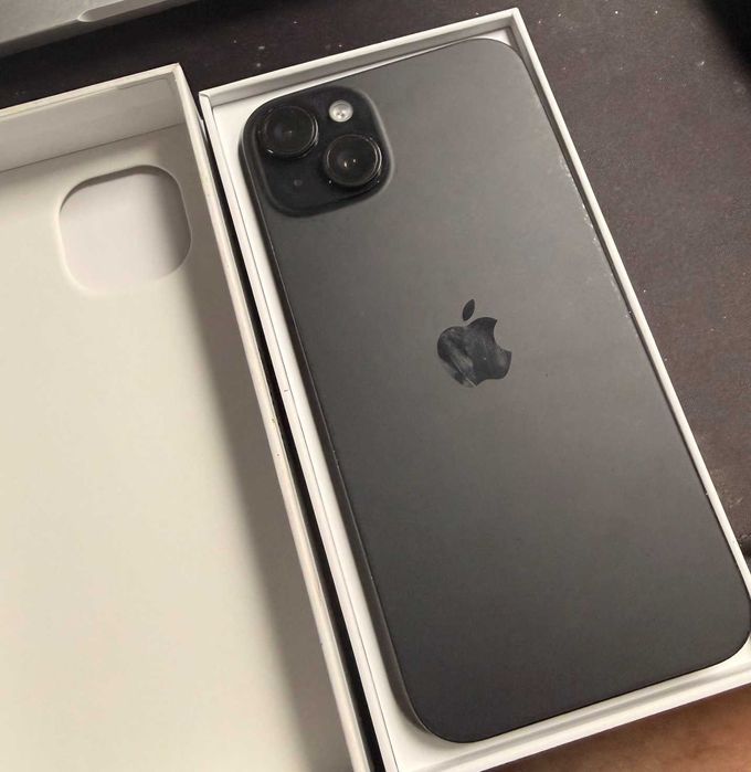 Apple iPhone 15 Plus 128 GB czarny