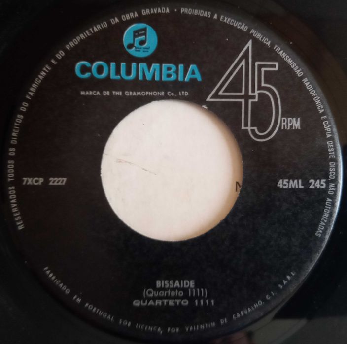 Quarteto 1111	- - - - -	Nas Terras do Fim do Mundo	- - - - -	Single