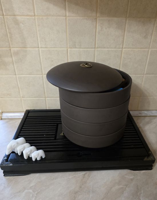 Банка из исинской глины для хранения пуэра Улуна Чая