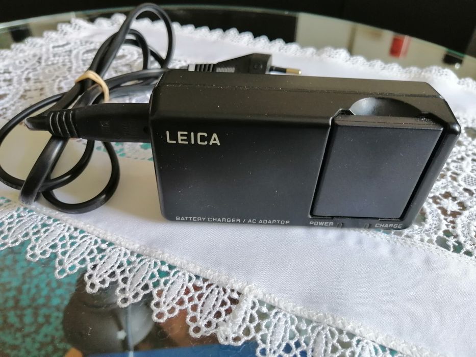 AC Charger ADAPTOR / MODEL NO. ACA-DC2-A LEICA Camera64584977267202121