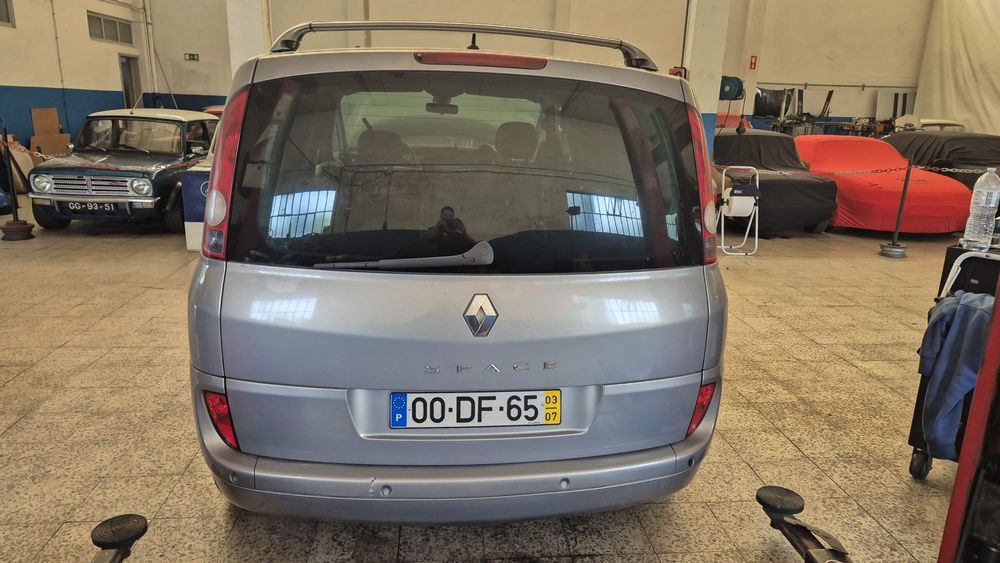 Renault Espace 2.2dci