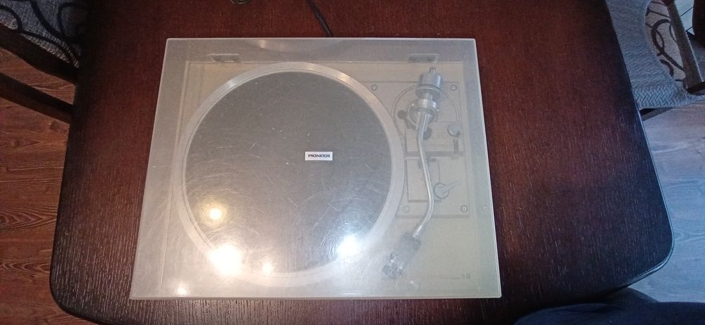 Gramofon Pioneer PL 514