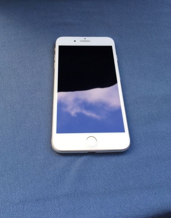 Apple iPhone 8 Plus 8+, 100% kondycji, dobry smartfon