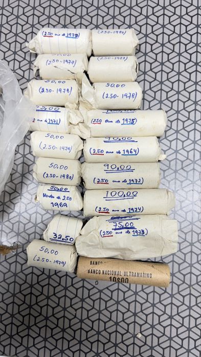 moedas antigas data 1964