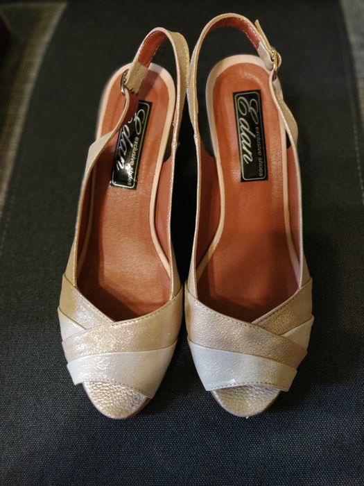 Босоніжки шкіряні 38р.