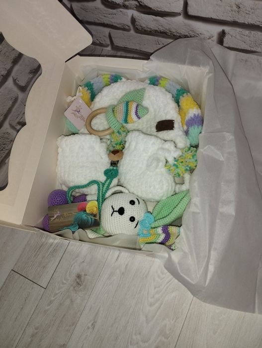 Бебі бокс ручної роботи