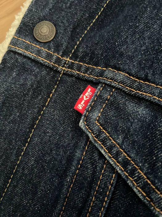 Куртка джинсова  Levis Premium Sherpa Tracker Jacket S