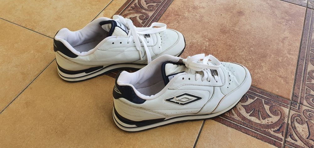 Buty damskie Umbro 39.5