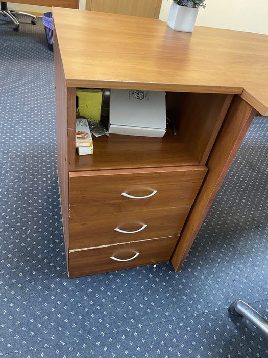 Продам офисную мебель срочная продажа