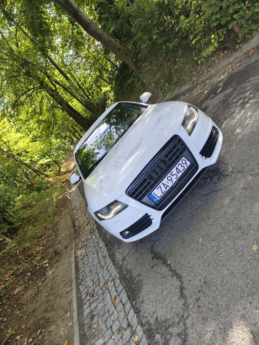 Audi A4B8  biała kombi